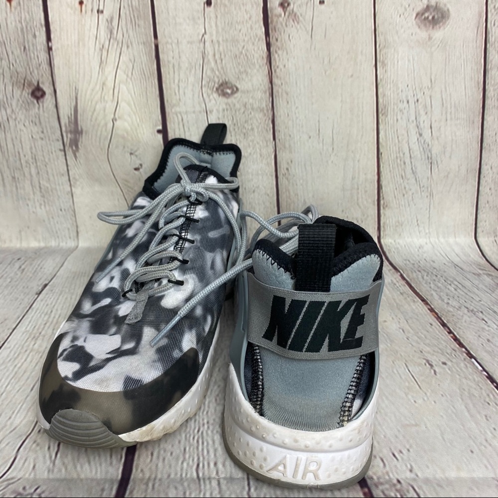 Rare Camo Huarache Nike Sneakers - Picture 2 of 6